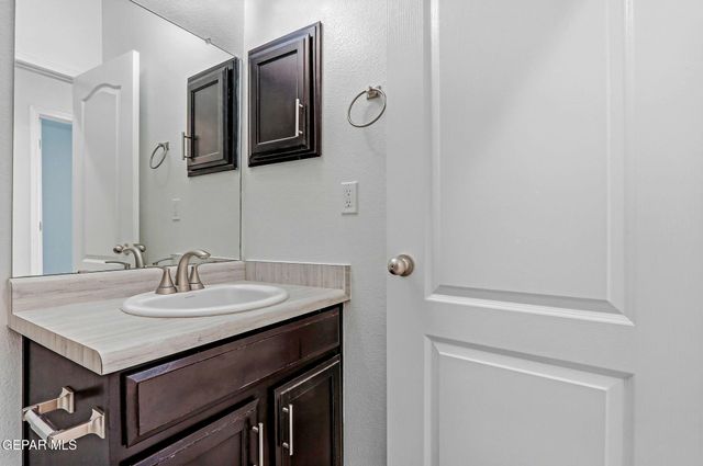 13045 Aerodrome Avenue, Horizon City, TX 79928