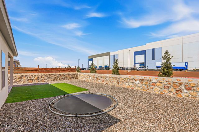 13045 Aerodrome Avenue, Horizon City, TX 79928