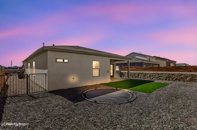 13045 Aerodrome Avenue, Horizon City, TX 79928