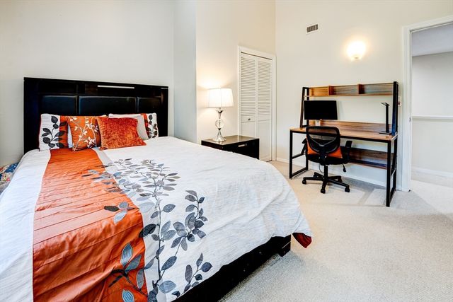 559 Great Elm Way 559, Acton, MA 01718