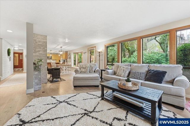 1818 Pepper Tree Ct SE, Salem, OR 97306