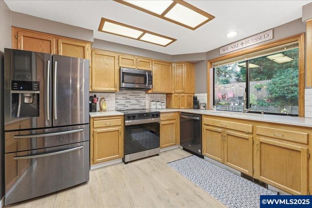 1818 Pepper Tree Ct SE, Salem, OR 97306