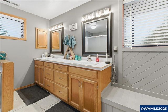 1818 Pepper Tree Ct SE, Salem, OR 97306