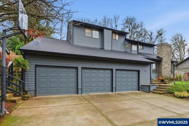 1818 Pepper Tree Ct SE, Salem, OR 97306