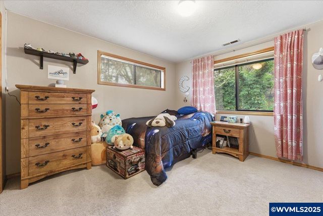 1818 Pepper Tree Ct SE, Salem, OR 97306