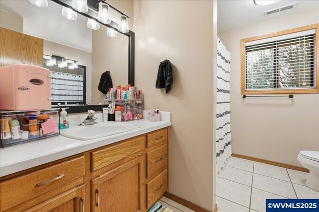 1818 Pepper Tree Ct SE, Salem, OR 97306