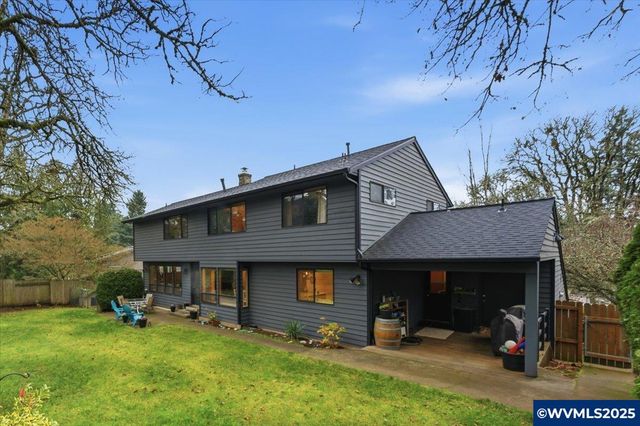 1818 Pepper Tree Ct SE, Salem, OR 97306