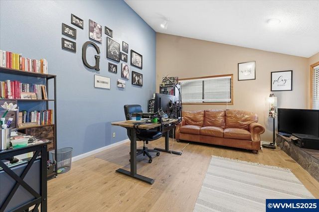 1818 Pepper Tree Ct SE, Salem, OR 97306