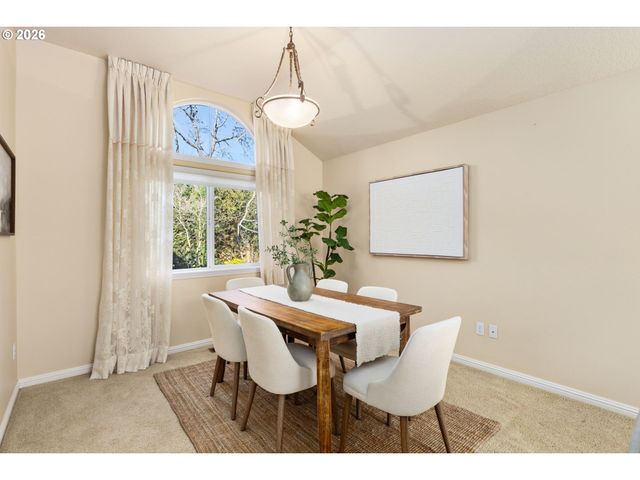 12878 Sw SIERRA VISTA Dr, Lake Oswego, OR 97035