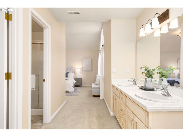 12878 Sw SIERRA VISTA Dr, Lake Oswego, OR 97035