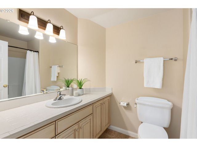 12878 Sw SIERRA VISTA Dr, Lake Oswego, OR 97035