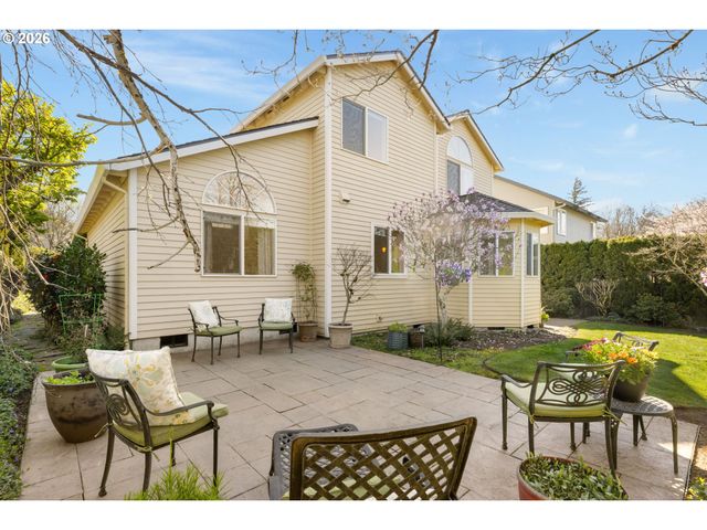 12878 Sw SIERRA VISTA Dr, Lake Oswego, OR 97035