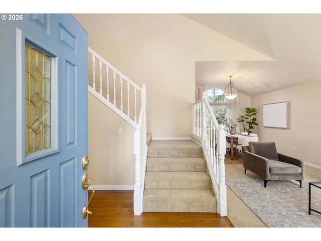 12878 Sw SIERRA VISTA Dr, Lake Oswego, OR 97035