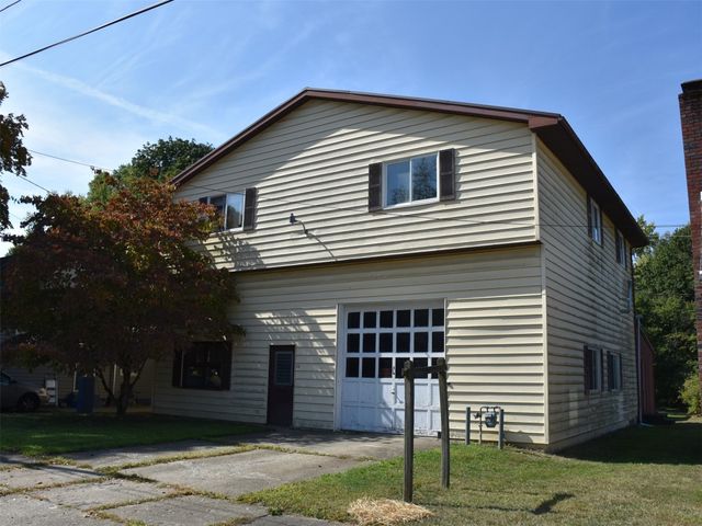 136 SMITH Street, Cochranton, PA 16314