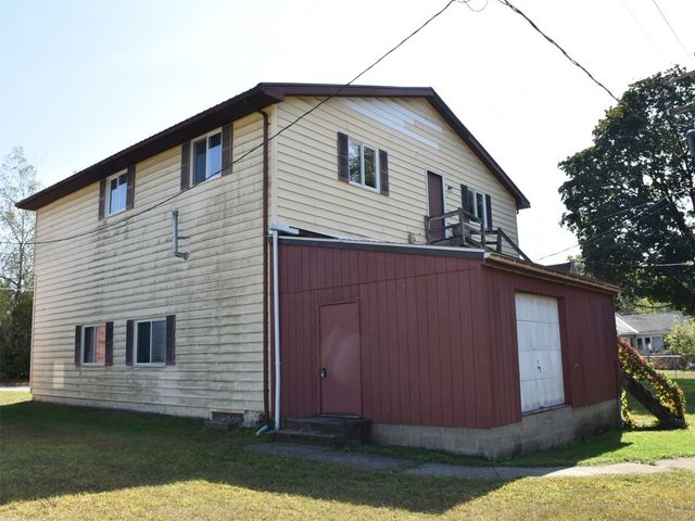 136 SMITH Street, Cochranton, PA 16314