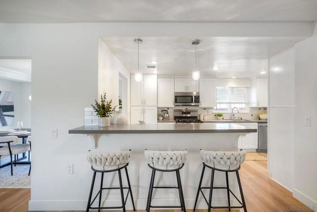 16719 Diego, San Diego, CA 92128