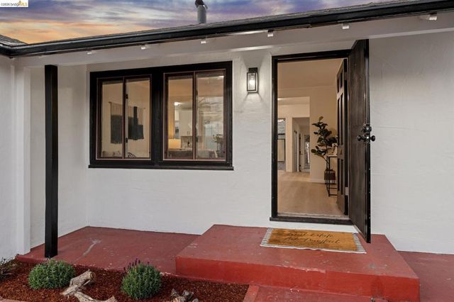 1921 Coalinga Ave, Richmond, CA 94801