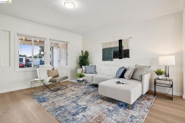 1921 Coalinga Ave, Richmond, CA 94801