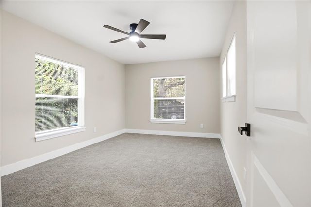 2900 Hunter Street, Fort Worth, TX 76112