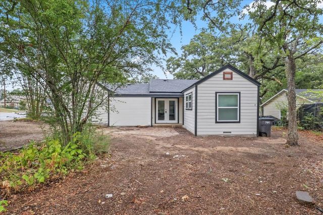 2900 Hunter Street, Fort Worth, TX 76112