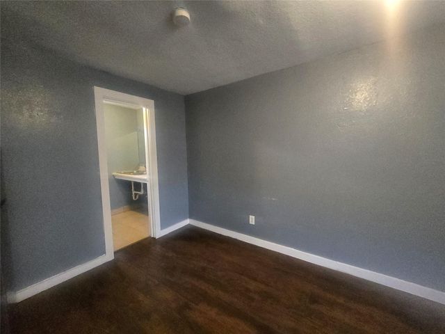 4902 Fm 1765 5, Texas City, TX 77591