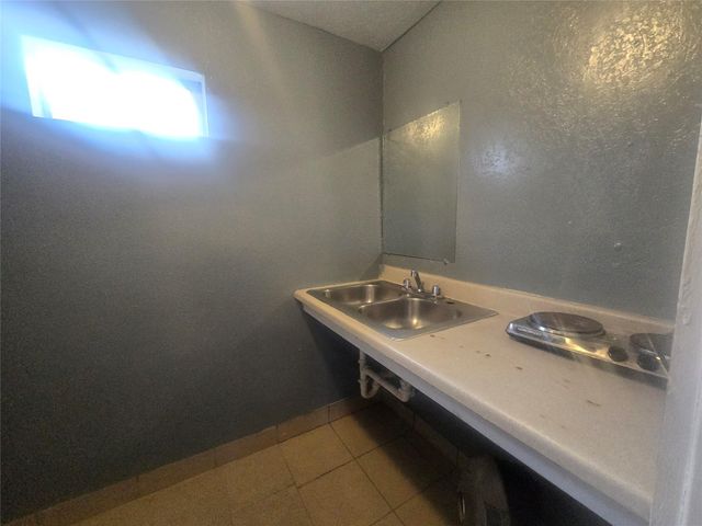 4902 Fm 1765 5, Texas City, TX 77591