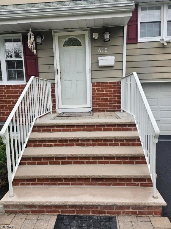 610 Myrtle Ave, Garwood Boro, NJ 07027 — photo 3