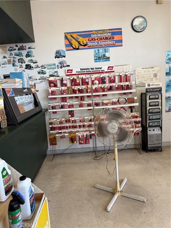 whittier, Montebello, CA 90640 — exterior