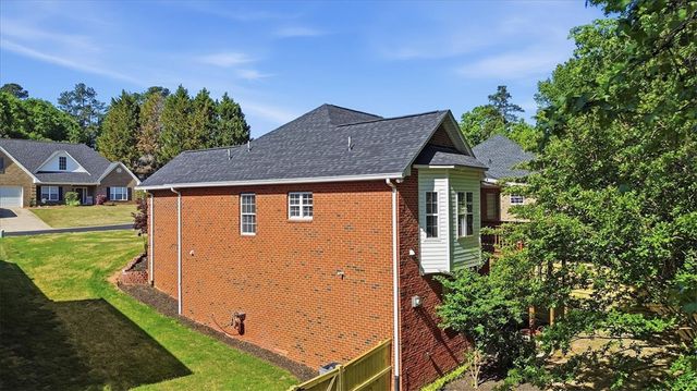 379 Sandpiper Drive, Boiling Springs, SC 29316