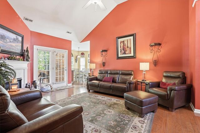 379 Sandpiper Drive, Boiling Springs, SC 29316