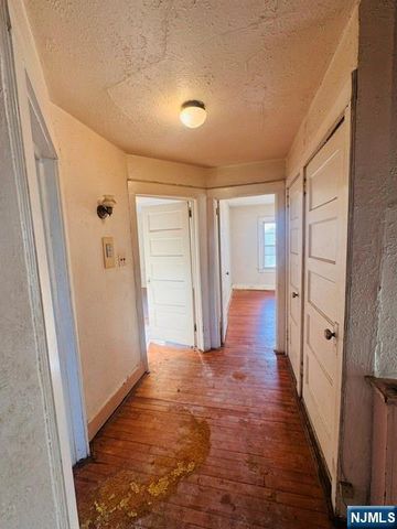 18 Pleasant Place, Kearny, NJ 07032