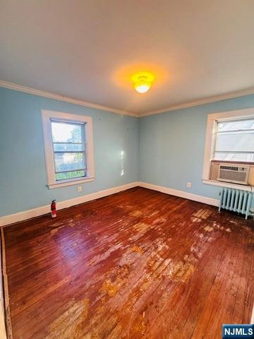 18 Pleasant Place, Kearny, NJ 07032
