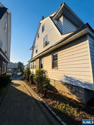 18 Pleasant Place, Kearny, NJ 07032