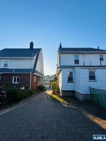 18 Pleasant Place, Kearny, NJ 07032