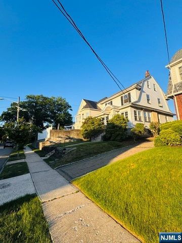 18 Pleasant Place, Kearny, NJ 07032