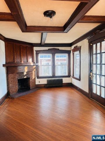 18 Pleasant Place, Kearny, NJ 07032