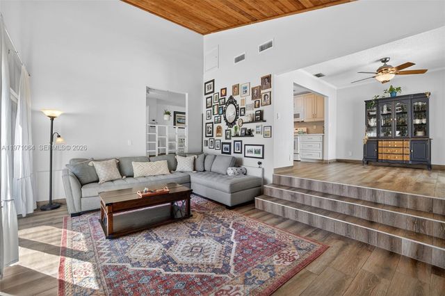 641 NW 48th Ave, Coconut Creek, FL 33063