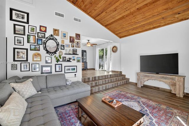 641 NW 48th Ave, Coconut Creek, FL 33063