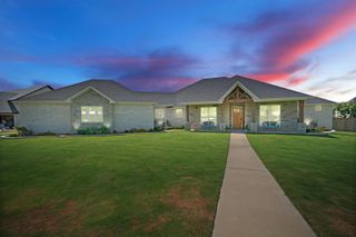 219 White N Gail Ln, Bullard, TX 75757