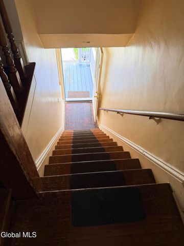 90 Woodlawn Avenue 2, Albany, NY 12208