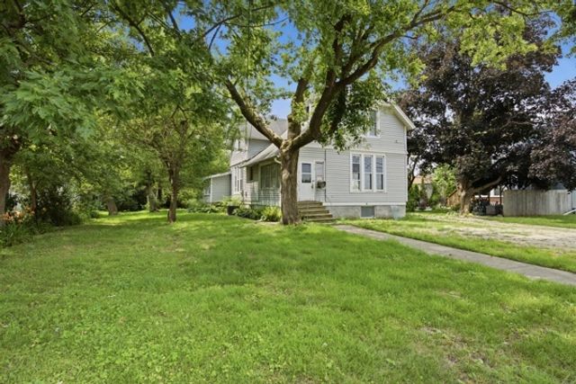 313 E Grant Highway, Marengo, IL 60152
