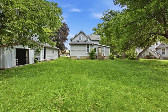 313 E Grant Highway, Marengo, IL 60152