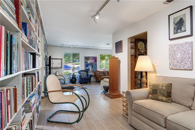 352 Campbell Avenue, Redlands, CA 92373
