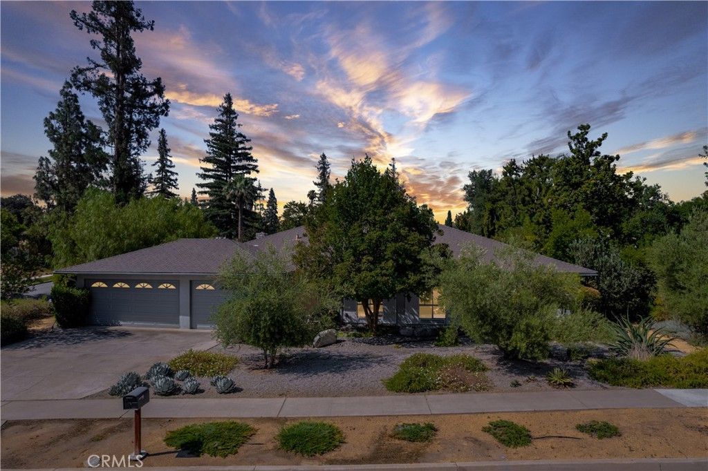352 Campbell Avenue, Redlands, CA 92373