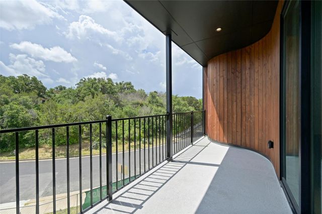 219 Lessin LN Unit 6, Austin, TX 78704