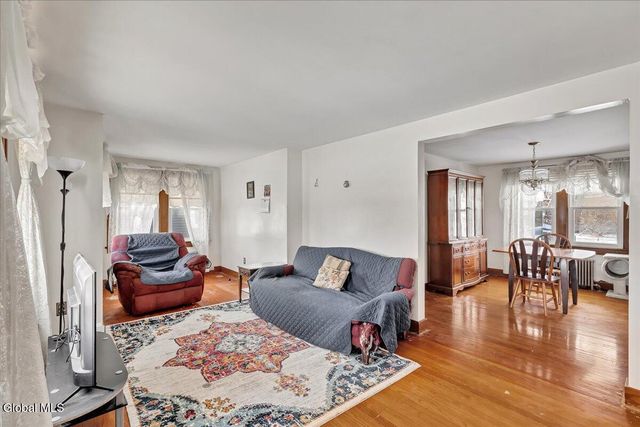 1034 Wallace Avenue, Rotterdam, NY 12306