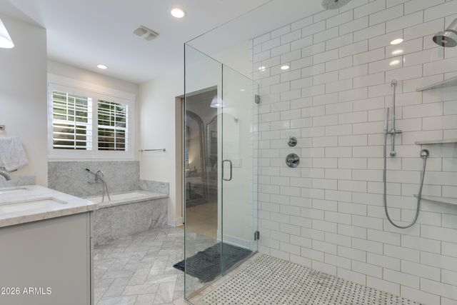 3247 E SELLS Drive, Phoenix, AZ 85018