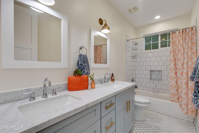 3247 E SELLS Drive, Phoenix, AZ 85018