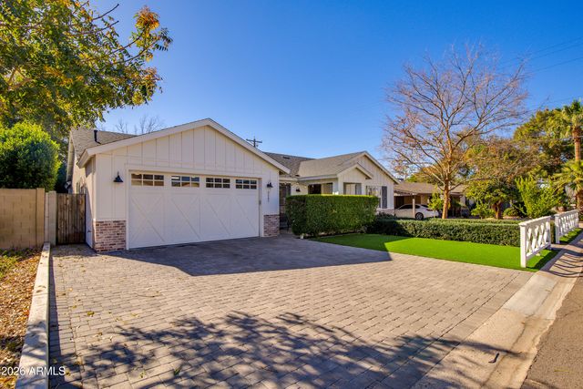 3247 E SELLS Drive, Phoenix, AZ 85018