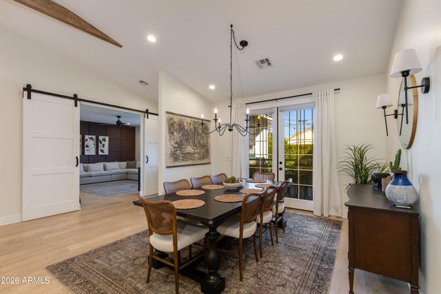 3247 E SELLS Drive, Phoenix, AZ 85018